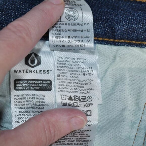 New Levi's 501 Men's Size 36x30 Original Fit Straight Leg Button Fly Jeans NWT - Picture 6 of 10